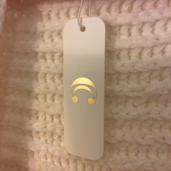 Charming Charlie vest - Picture 3 of 8